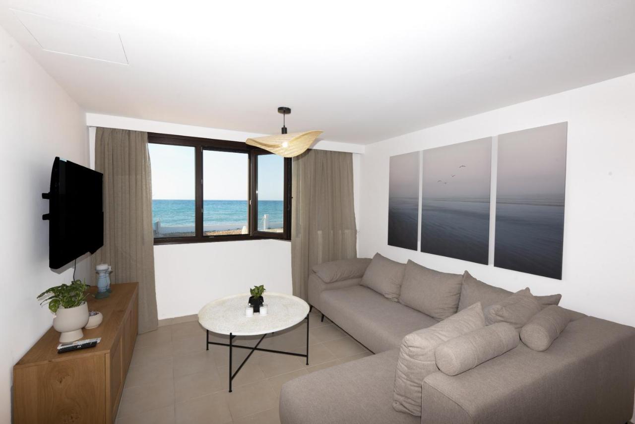 Seafront Eirini Villa