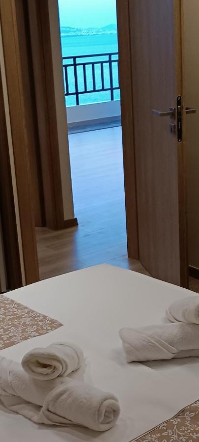 Blue Seaview Apartment *