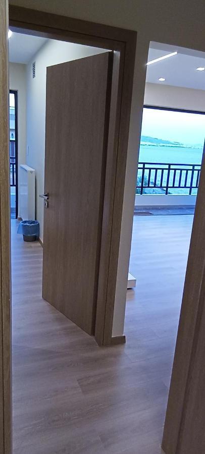 Blue Seaview Apartment