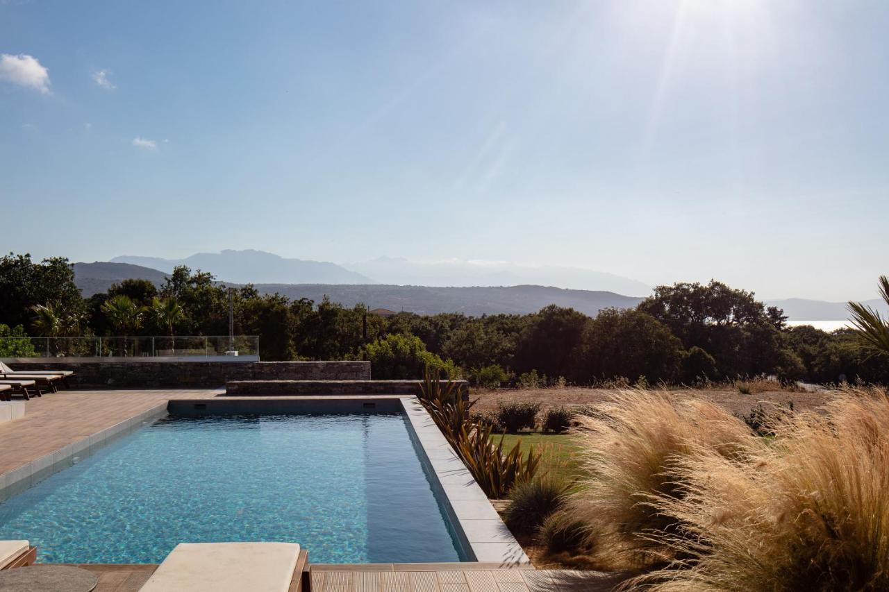 Villa Guney *