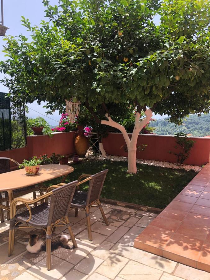 Spyridonou House Parga