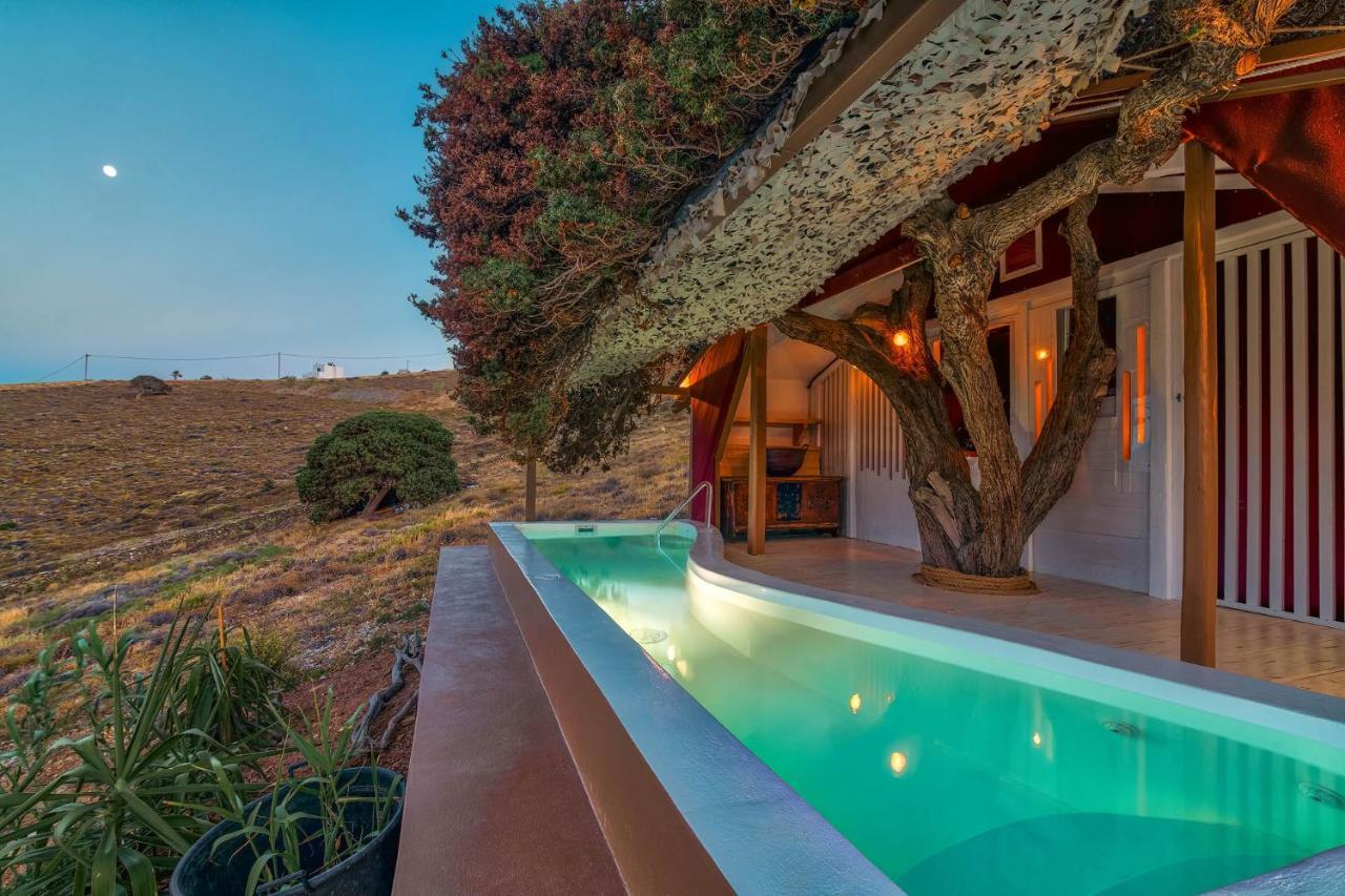 On The Rocks Villa