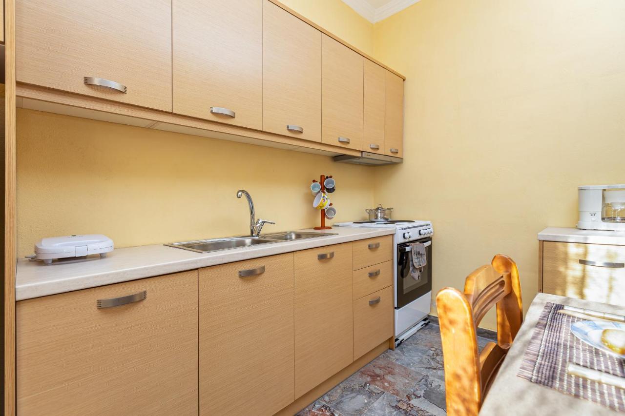 Dimitra House - Corfiot Country Side Getaway Apartment Chlomatiana