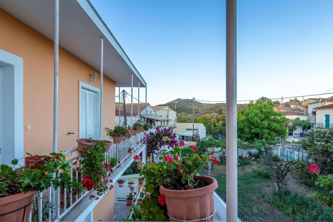Dimitra House - Corfiot Country Side Getaway