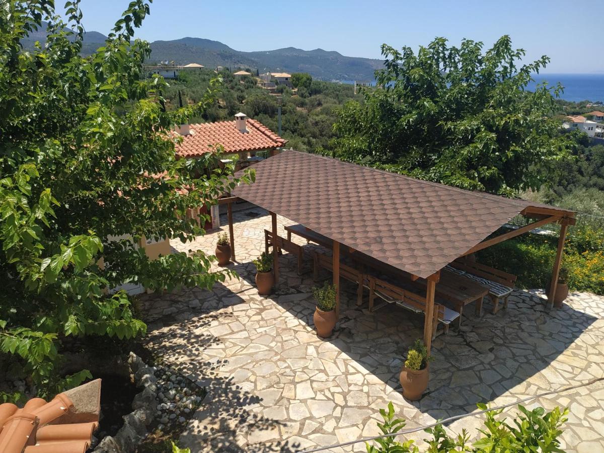 Belle Helene Apartment Akrogiali