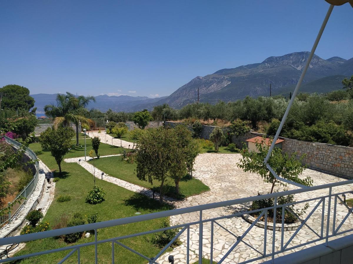 Belle Helene Apartment Akrogiali