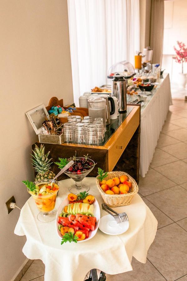 Theo Aparthotel 3*