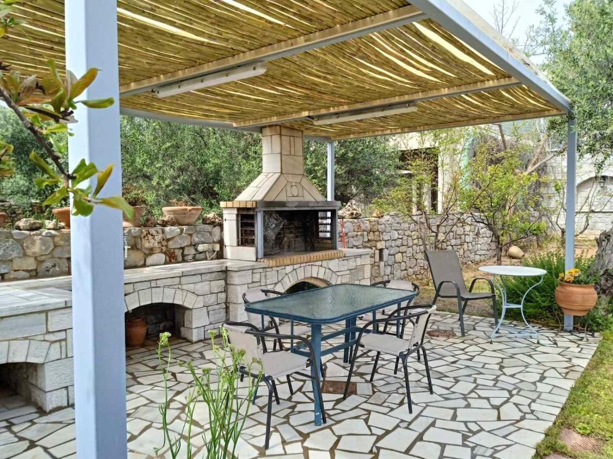 Atha-tina:traditional Stone Homes *