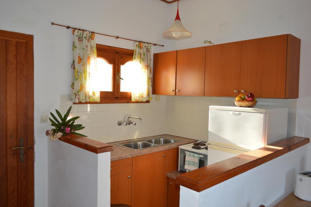 Apartment Limanaki *