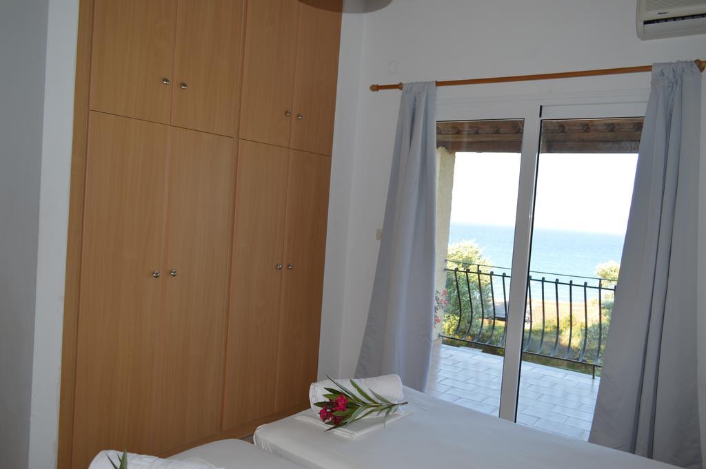 Limanaki Apartment *
