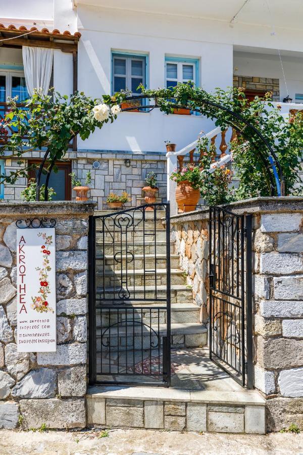Akrothea Villa *