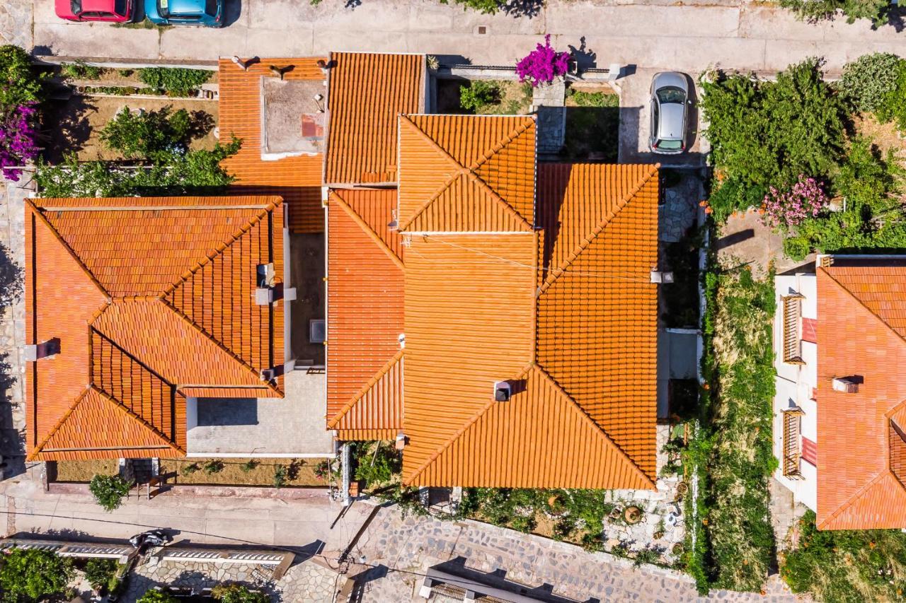 Villa Akrothea *