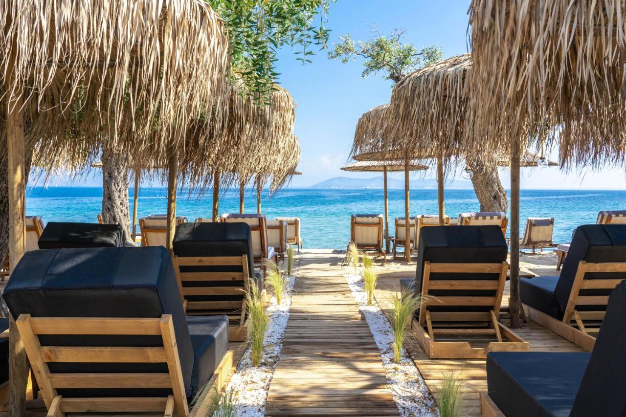 By The Sea Luxury Apartment