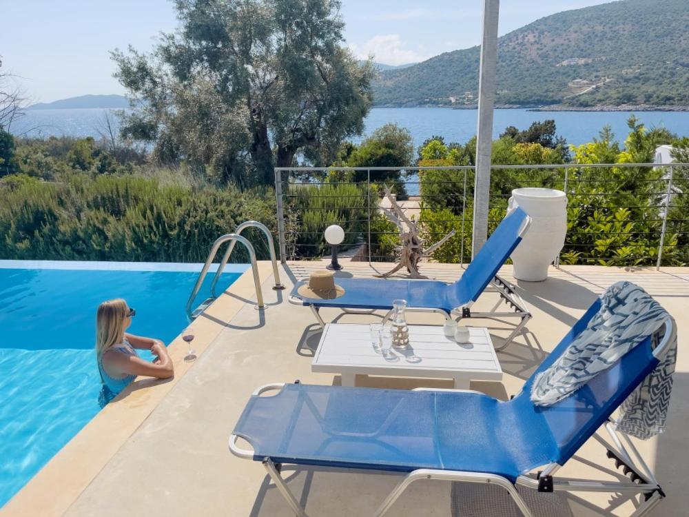 Zidanos Luxurious Sea Front Villa