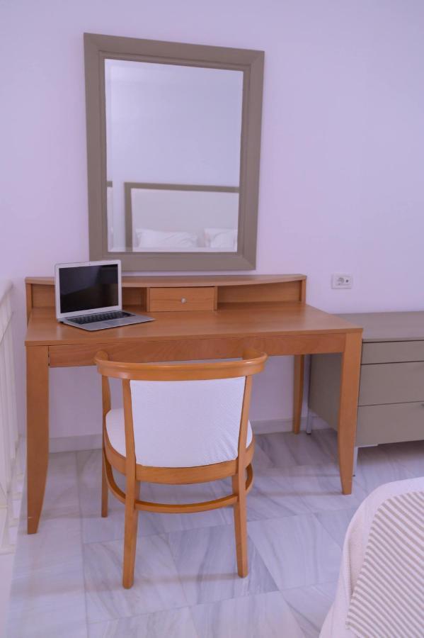 Elizabeth Aparthotel