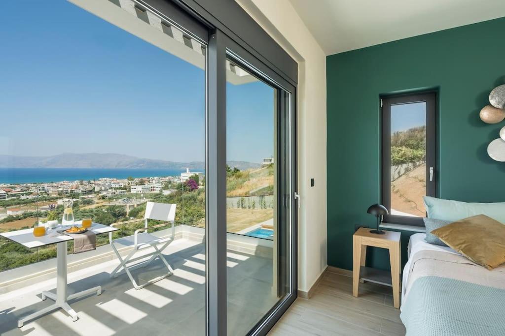 Villa Thea, Stunning View, Pool, Bbq, Brand New.