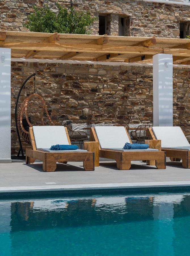 Naxos Skyline Deluxe * Agkidia