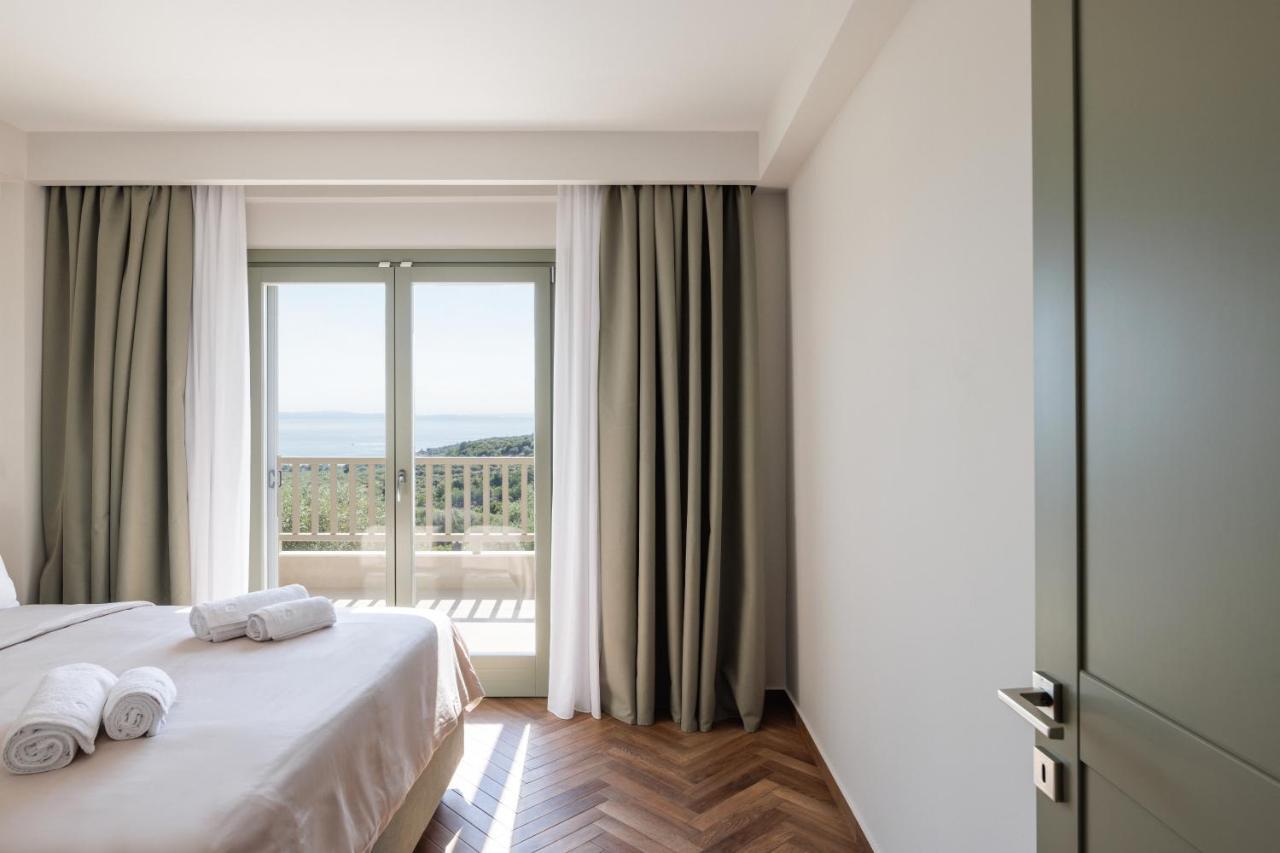 Helia Seasons Apartment