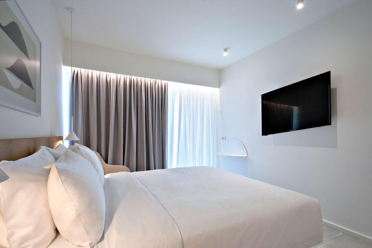 Hotel Radisson Plaza Skiathos 4*