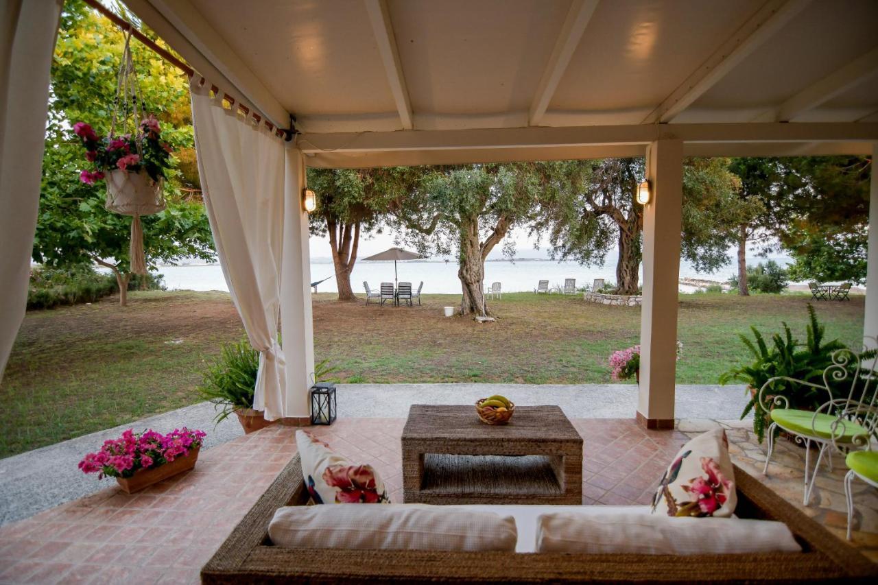Kiani Akti Villa