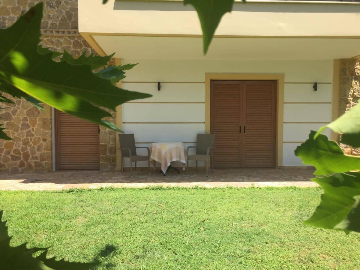 Platanus Gardenhouse * Anavyssos