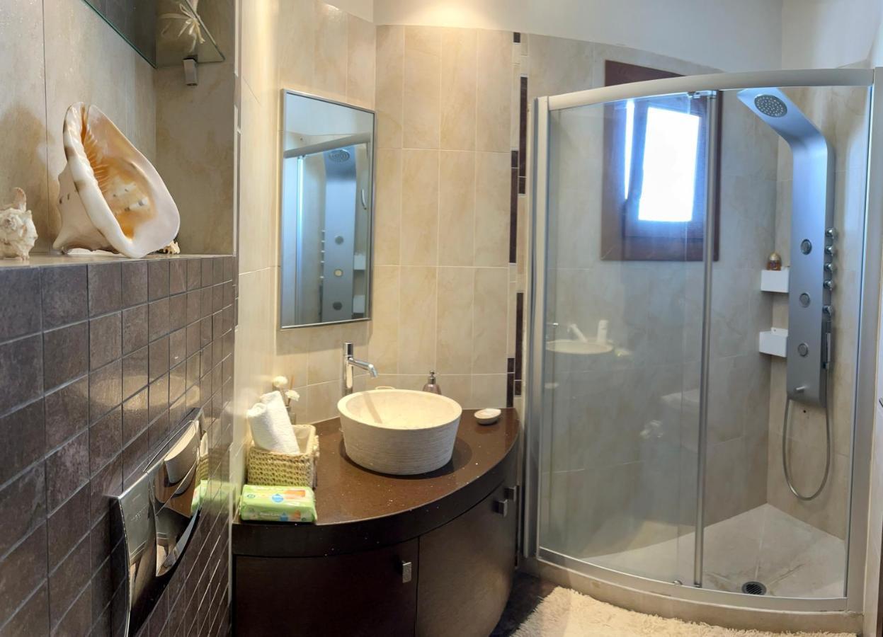 Anatoli Luxury