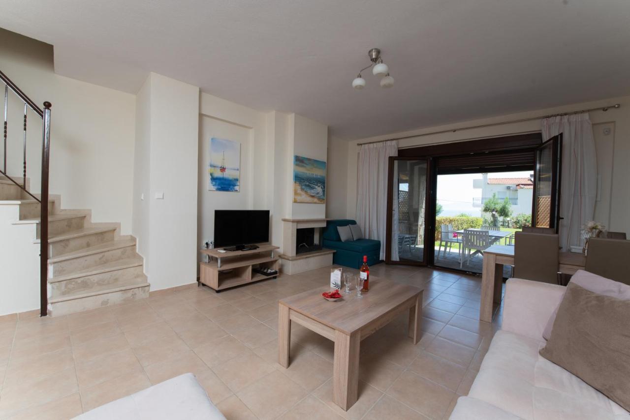 Ariadni -villas- Luxury Country house Kriopigi