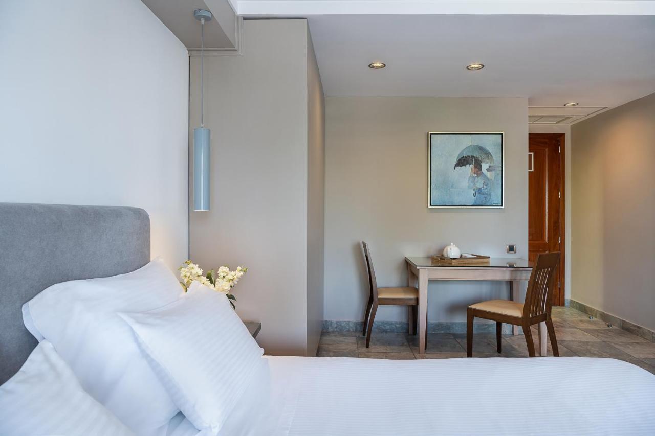 Porto & Resort Platanias (Crete)