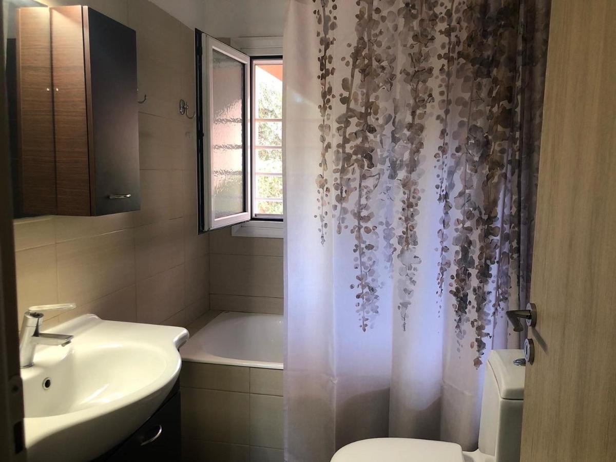 Pearl Kokkonaki Apartment