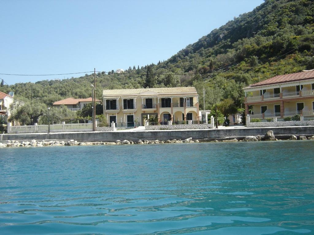 Captain Nick Aparthotel Mikros Gialos