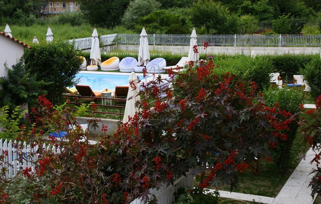 Maria Louiza Aparthotel