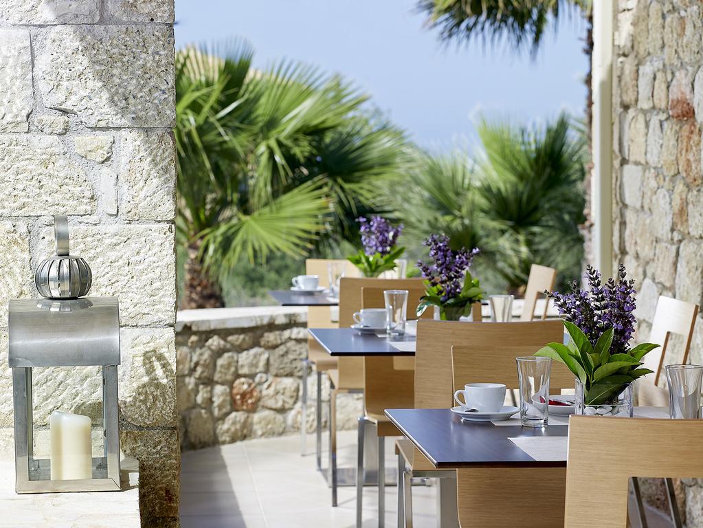Anaxo Hotel 3*