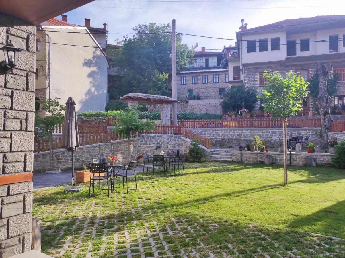 Nuca Guest house *
