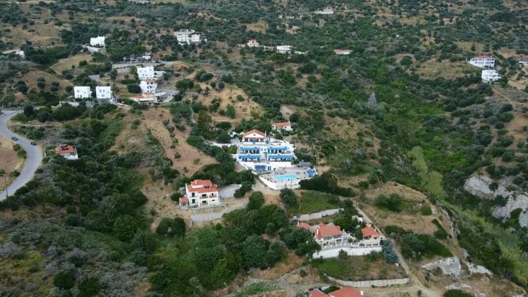 Aparthotel Avra
