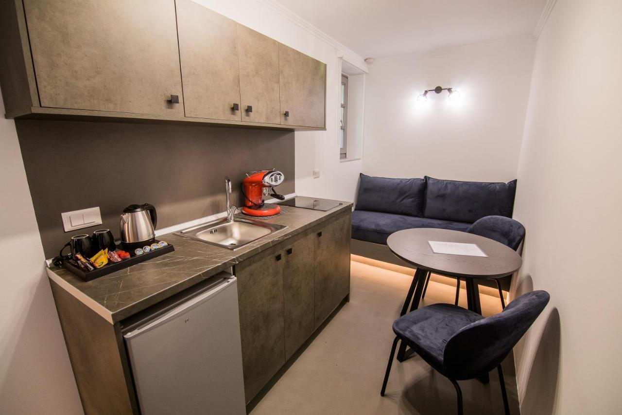 Ialemos Group Apartment *