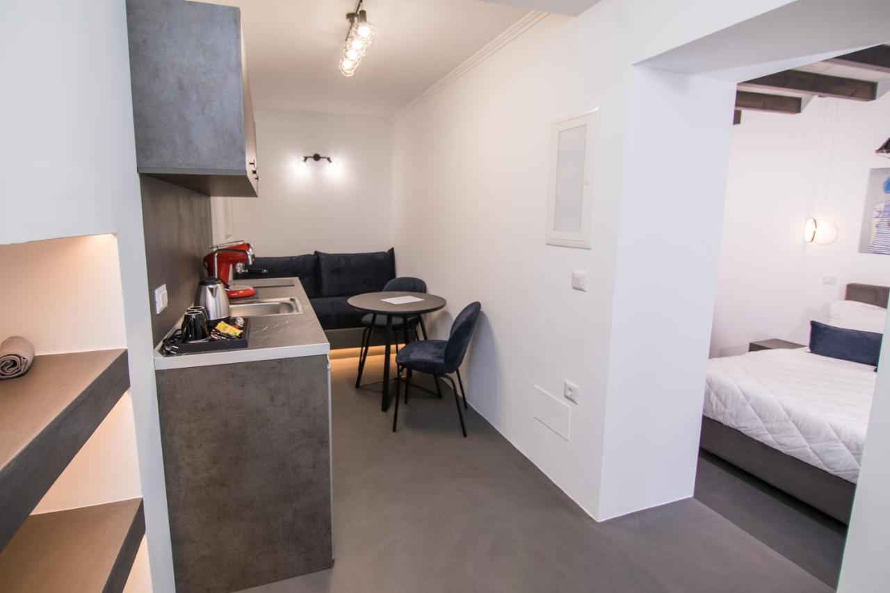 Apartment Ialemos Group Symi