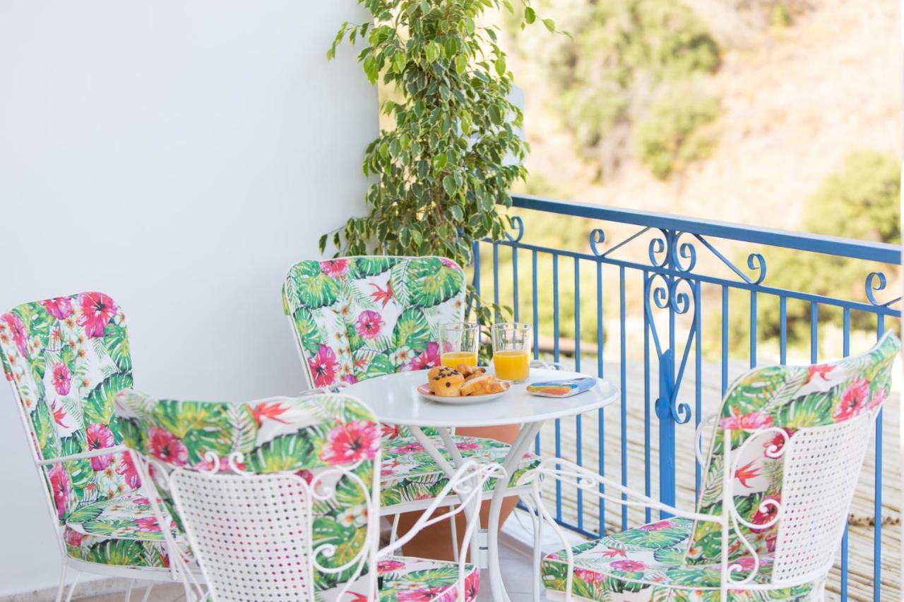 Althea - Cozy With Spacious Terrace Views Apartment *