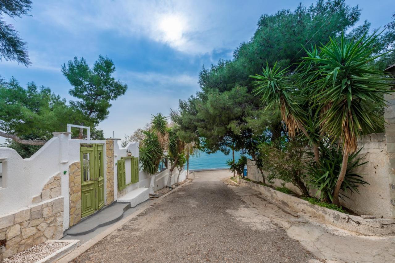 J - Seaside Retreats Apartment