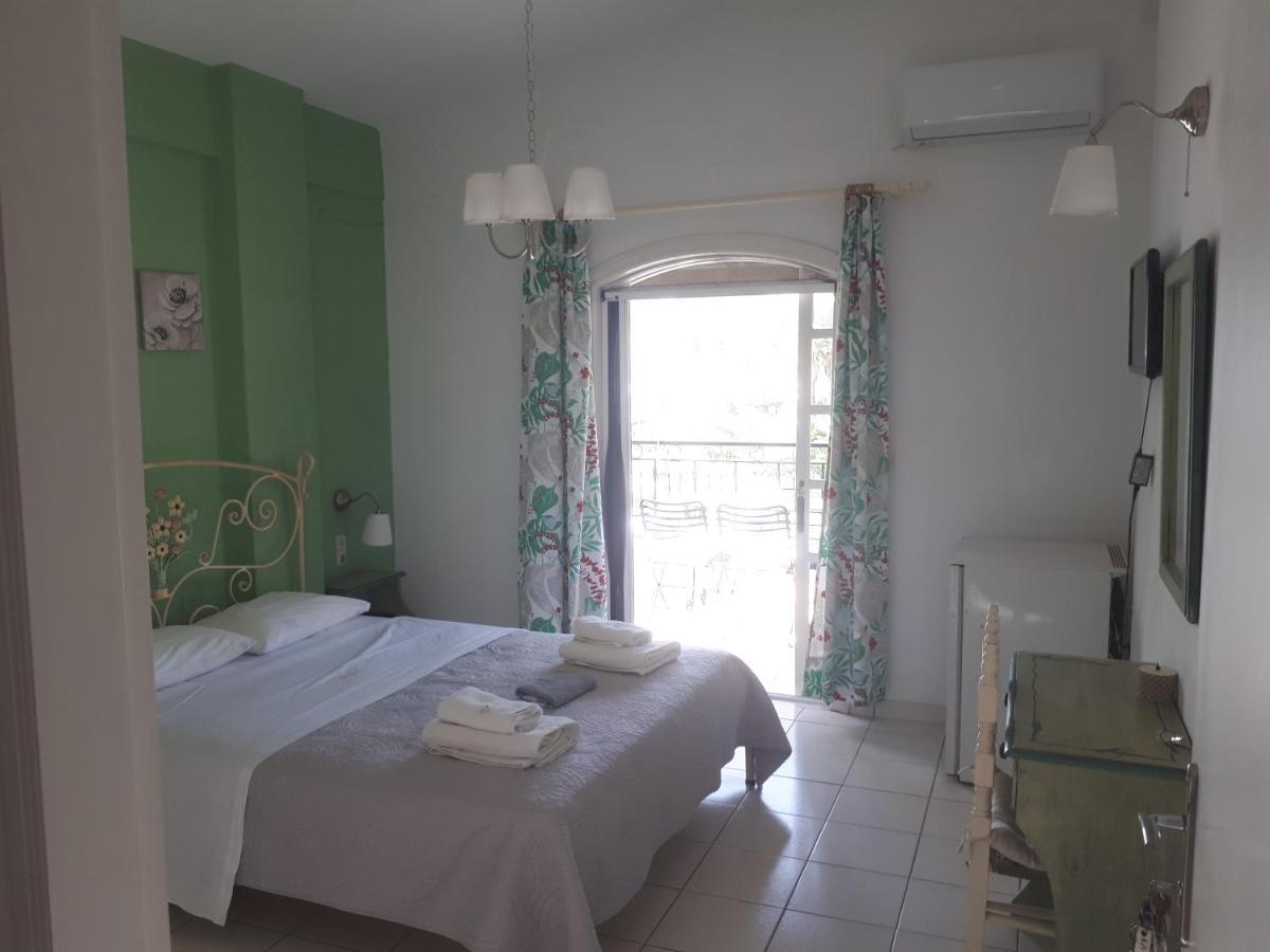 Fofos Aparthotel