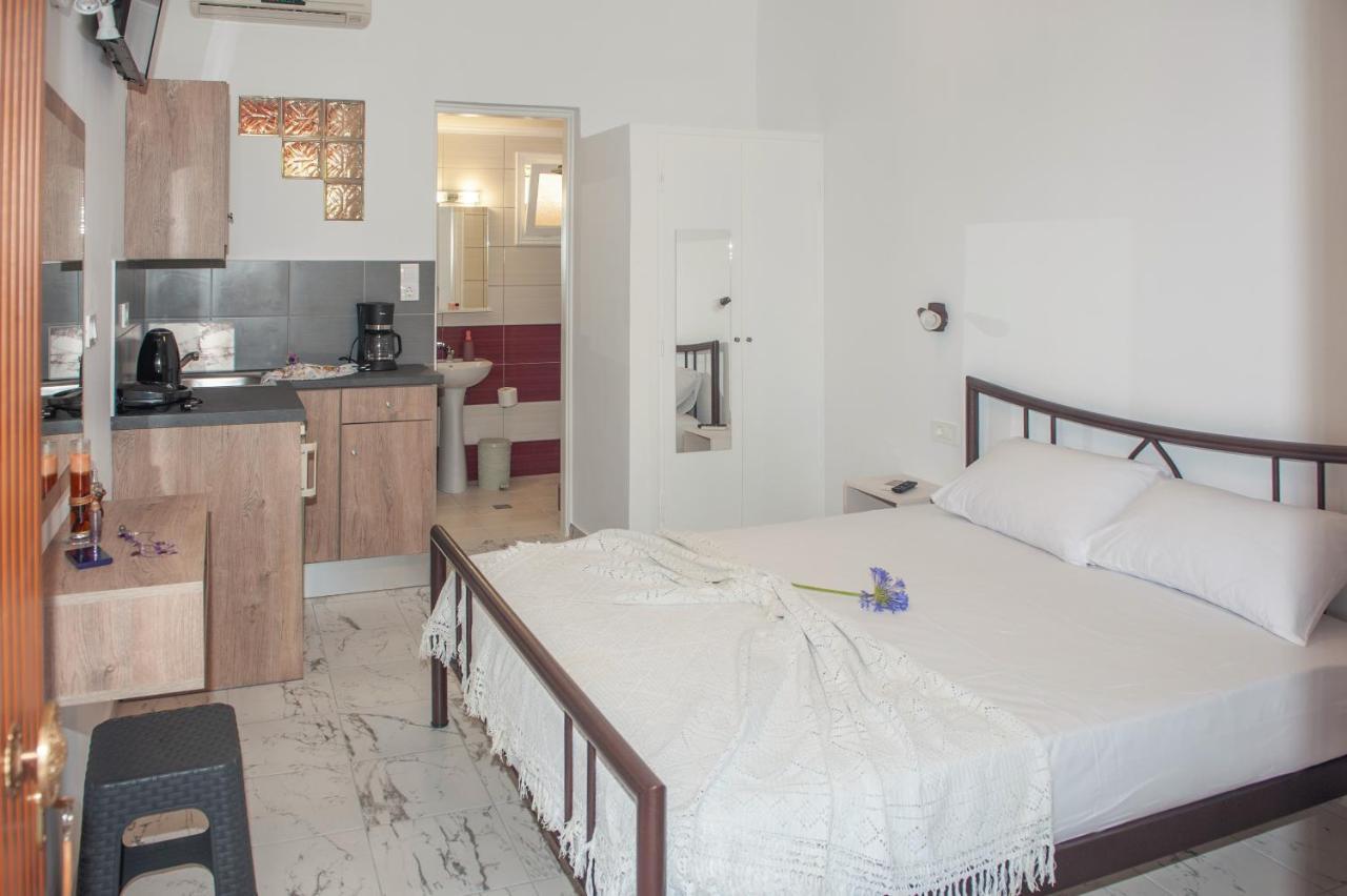 Petros Giatras - Apartment