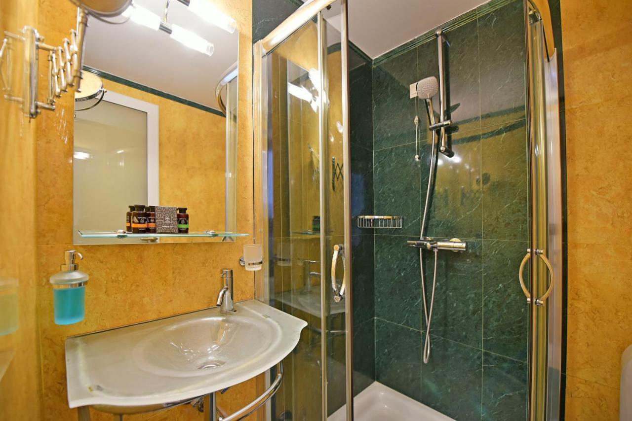 Sophia Hotel 3*