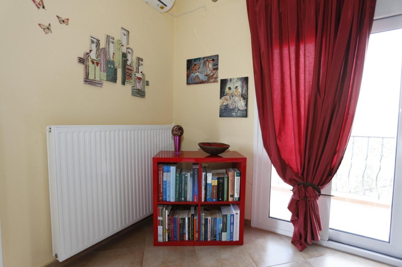 Sofia's Pottery House * Volos