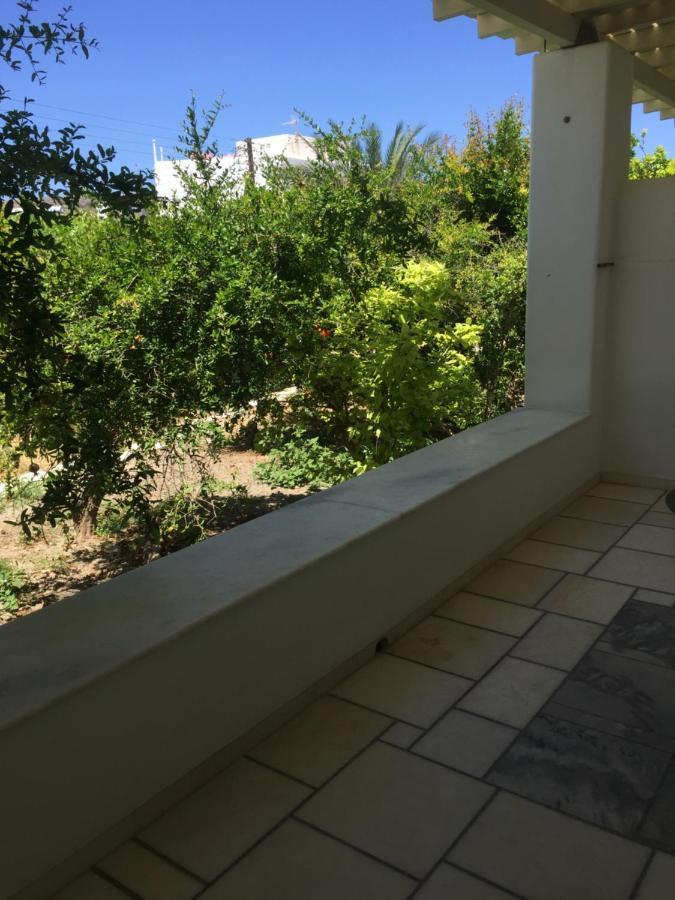 Rodia & * Parikia (Paros)