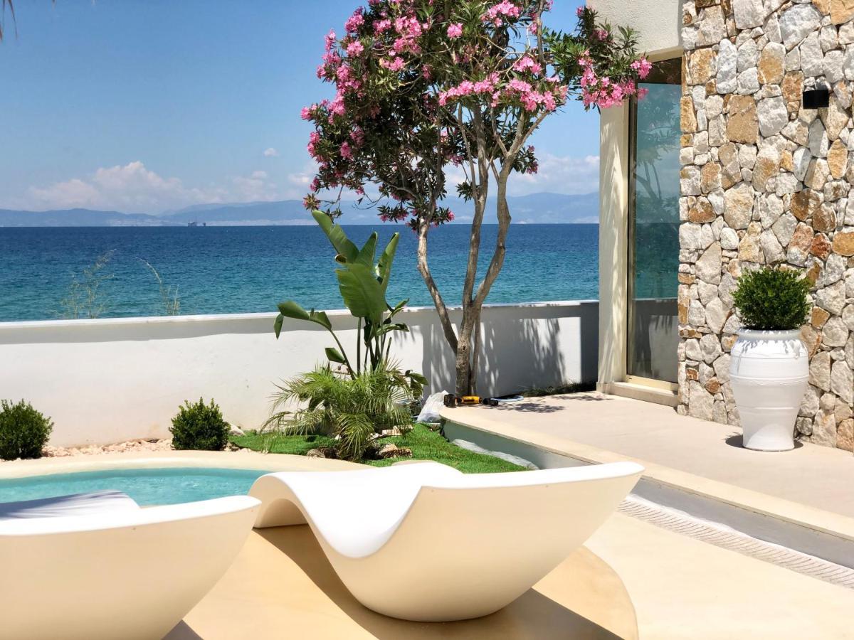 Byblos Aqua-the Sea Front Luxury Villa Skala Sotiros