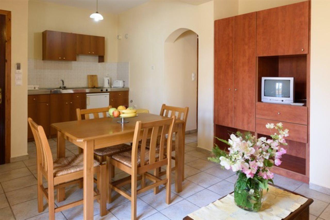 Argyro And Apartment *