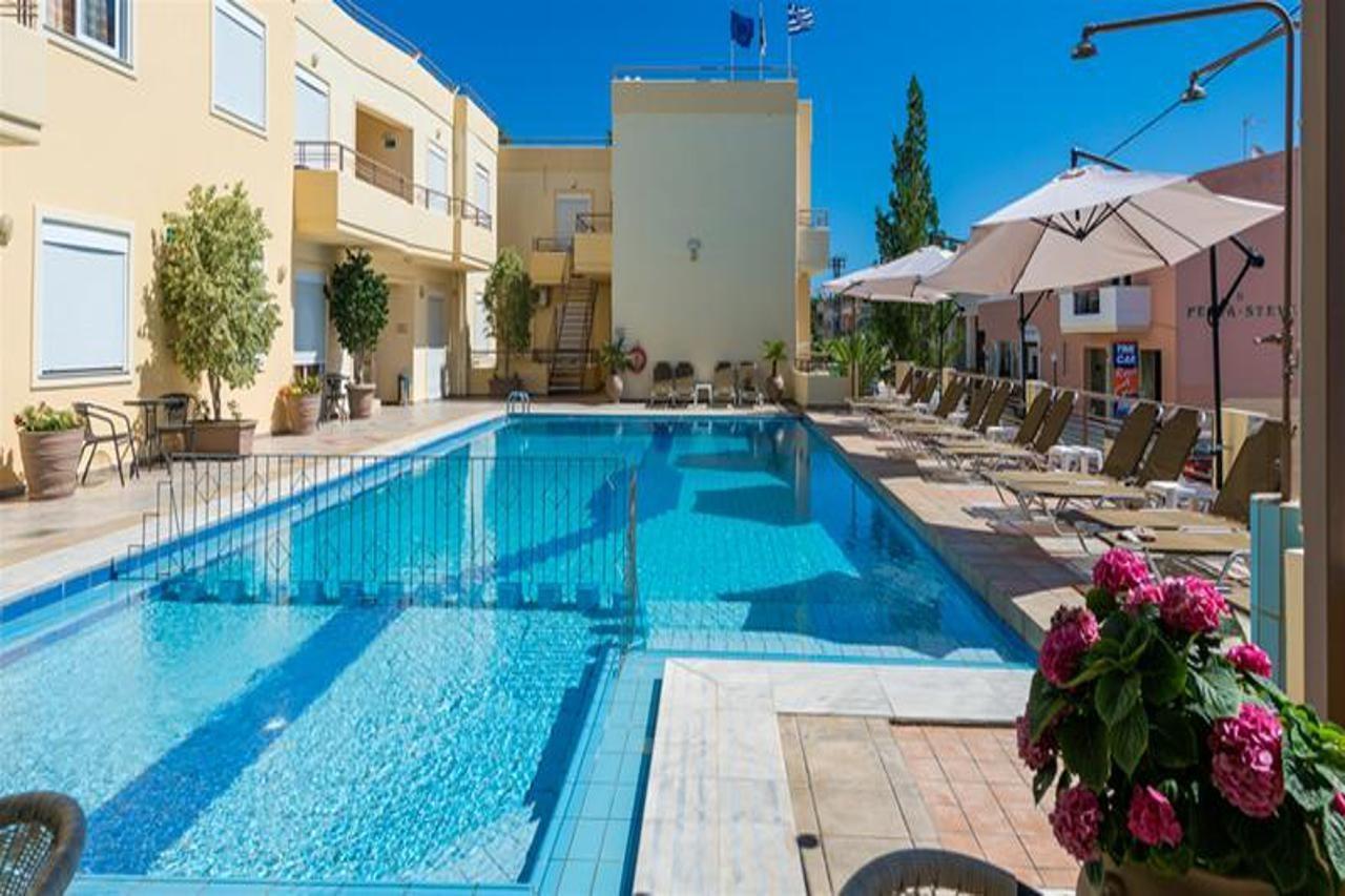 Veronica Aparthotel