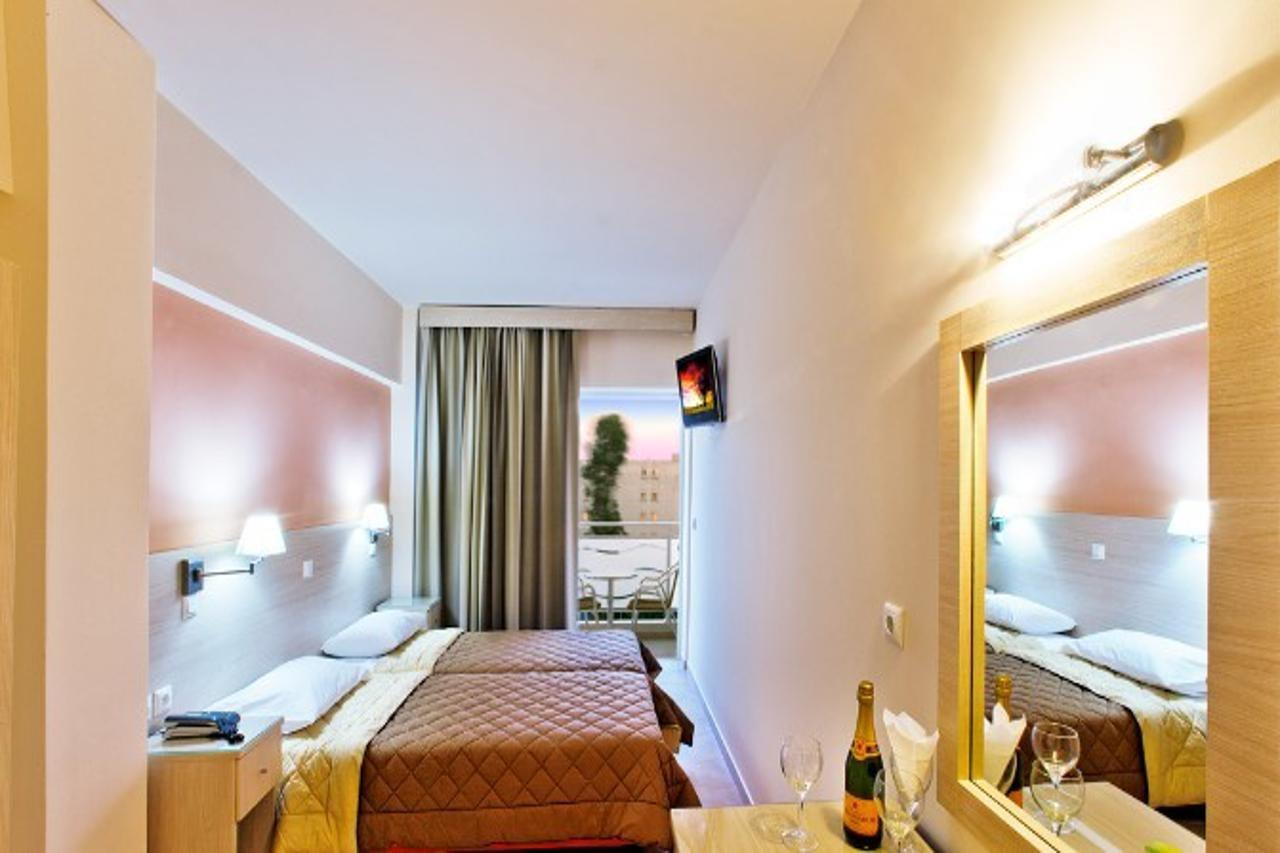 Hotel Ambassador 2*