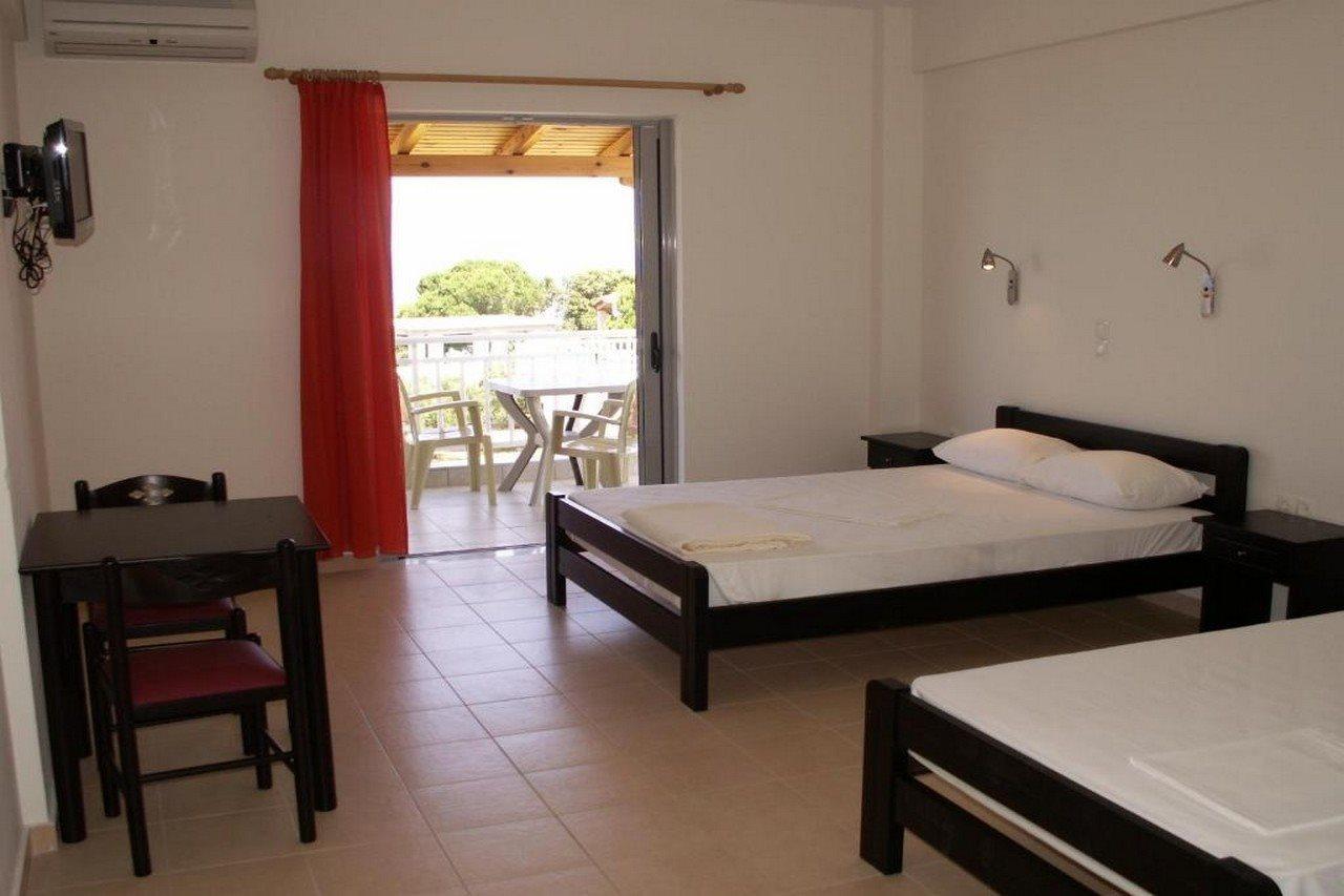Kastro Beach Hotel