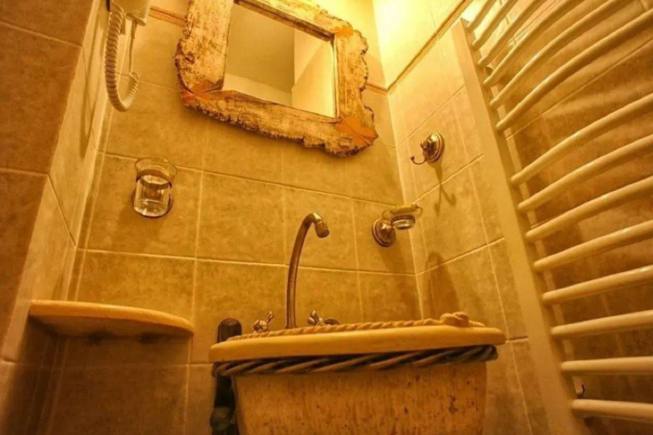 Triantafillies Guest house 3*