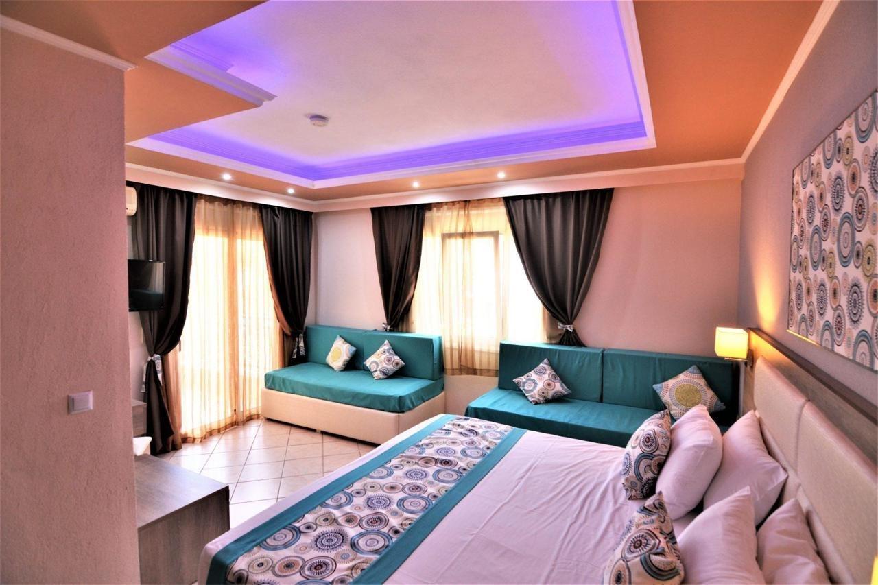 Hotel Grand